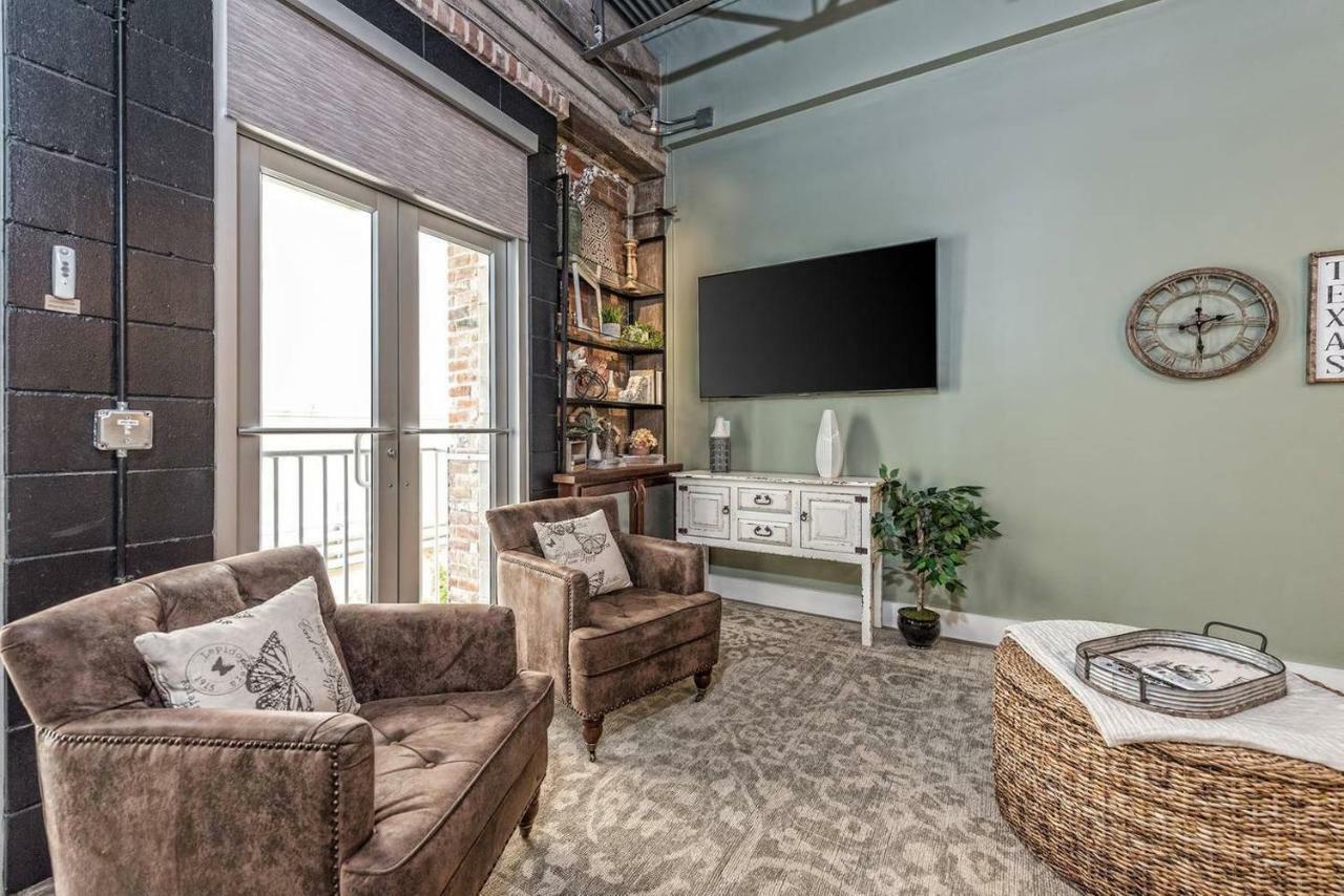 Green Door Lofts -Magnolia Loft, Silos/Downtown Waco Exterior photo